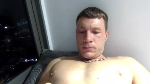 Snapshot of capt_oliver chatting on December 31, 7:07 pm follow my twitter online show from December 31, 7:07 pm