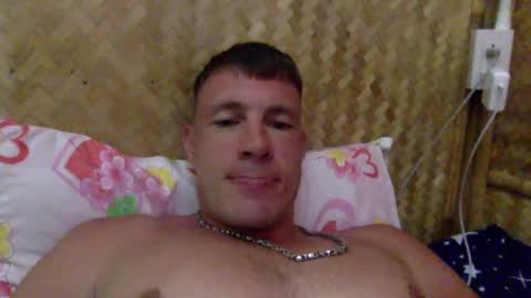 Snapshot of capt_oliver chatting on January 26, 6:06 pm follow my twitter online show from January 26, 6:06 pm