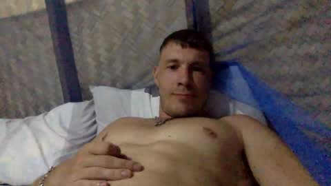 Snapshot of capt_oliver chatting on January 24, 6:04 pm follow my twitter online show from January 24, 6:04 pm