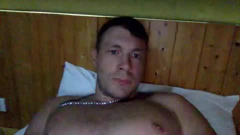 Snapshot of capt_oliver chatting on February 11, 5:50 pm follow my twitter online show from February 11, 5:50 pm