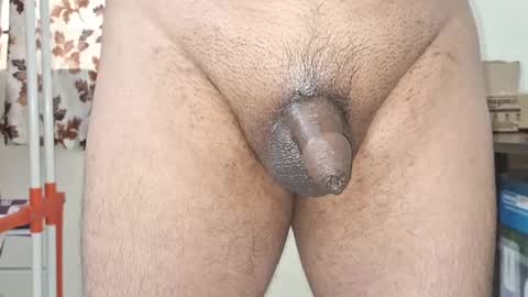 Snapshot of captain_juicyprecum chatting on December 14, 10:45 am captian juicyprecum online show from December 14, 10:45 am