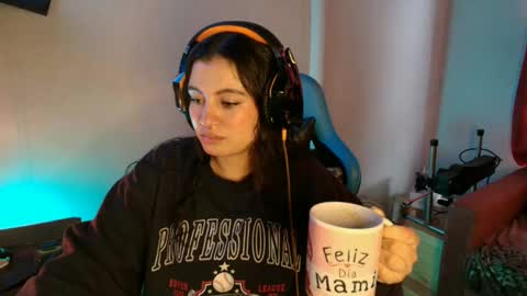 cara890713 online show from February 22, 2:19 pm