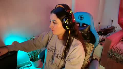 cara890713 online show from February 28, 6:09 pm