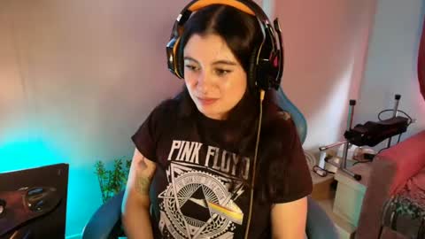 cara890713 online show from February 21, 4:16 pm