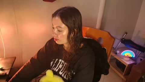 cara890713 online show from September 18, 7:12 am