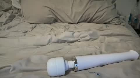 Cara Bou online show from March 14, 10:36 pm