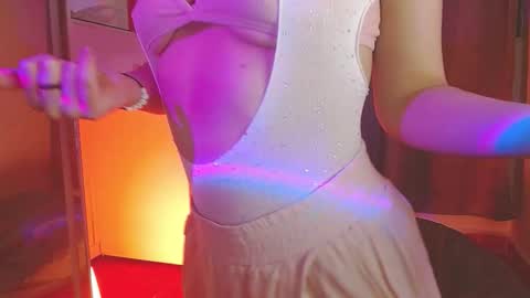 Amy online show from October 16, 12:32 am