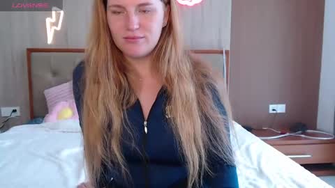 Lana online show from April 30, 1:32 am