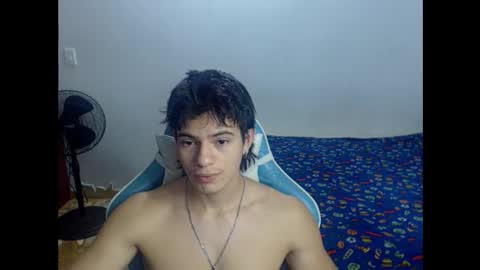 carapalida9008 online show from October 14, 9:18 pm