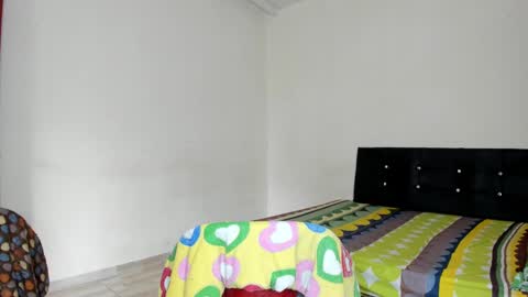 Snapshot of cardrey05 chatting on February 28, 1:47 pm Carlos and Cristian online show from February 28, 1:47 pm