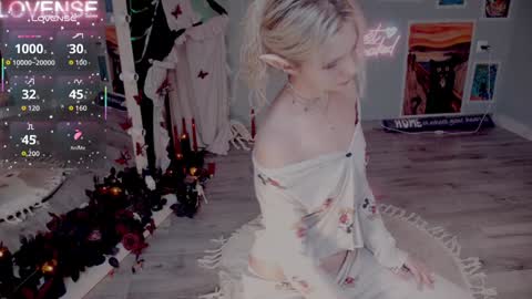 NONA    follow online show from November 13, 5:32 am