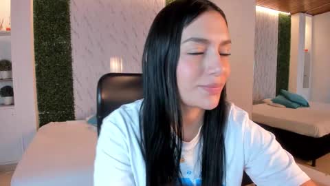 Carina online show from November 15, 12:51 pm