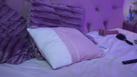  Carina  online show from March 30, 3:28 am