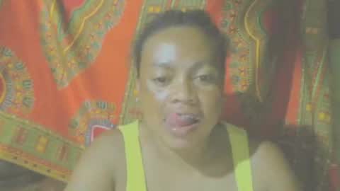 Snapshot of carinesexy69 chatting on February 1, 8:58 pm carinesexy69 online show from February 1, 8:58 pm