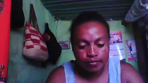 Snapshot of carinesexy69 chatting on January 23, 8:57 am carinesexy69 online show from January 23, 8:57 am