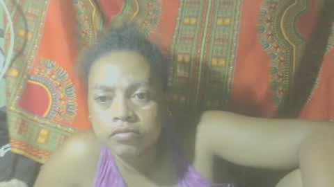Snapshot of carinesexy69 chatting on February 22, 3:12 am carinesexy69 online show from February 22, 3:12 am