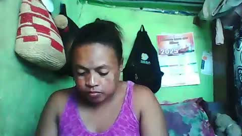 Snapshot of carinesexy69 chatting on January 12, 8:04 am carinesexy69 online show from January 12, 8:04 am