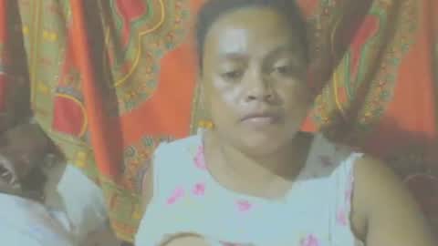 Snapshot of carinesexy69 chatting on January 14, 12:43 am carinesexy69 online show from January 14, 12:43 am