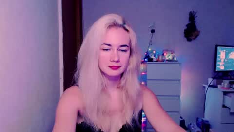 Carin online show from July 17, 3:41 am