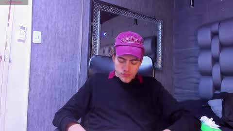 carl_gibson online show from September 17, 7:56 am