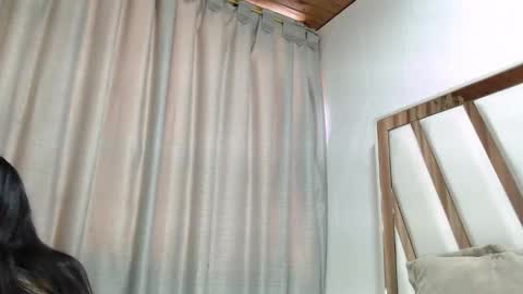 Snapshot of carla_77 chatting on February 7, 2:04 pm carla_77 online show from February 7, 2:04 pm