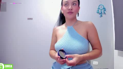 Snapshot of carla_rossi chatting on February 6, 12:15 pm Carla online show from February 6, 12:15 pm