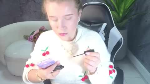 Carla  online show from November 4, 1:12 pm