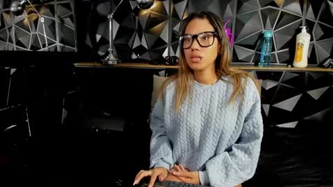 Snapshot of carlamarrinson chatting on February 9, 10:09 am carlamarrinson online show from February 9, 10:09 am