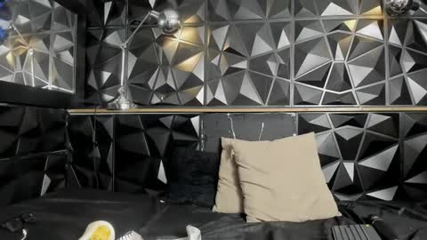 Snapshot of carlamarrinson chatting on February 19, 1:28 pm carlamarrinson online show from February 19, 1:28 pm