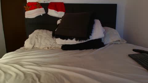 sebasfit online show from December 31, 11:17 pm