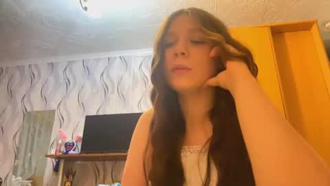 Sally online show from July 4, 3:59 pm