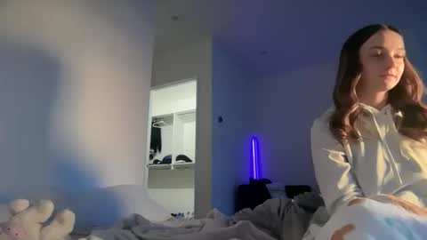 carlee online show from March 5, 1:36 am