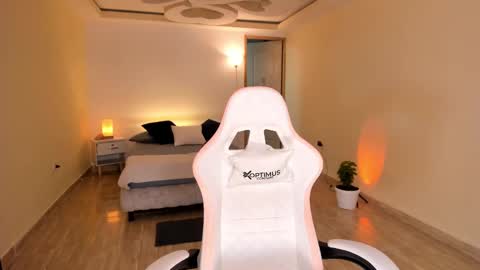 Alejandra online show from January 9, 5:13 am