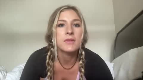 Hi Im Carley Welcome 3 online show from September 19, 7:39 pm