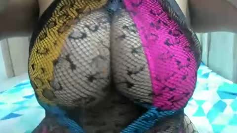 Snapshot of carlos_diana chatting on February 22, 3:56 am carlos diana online show from February 22, 3:56 am