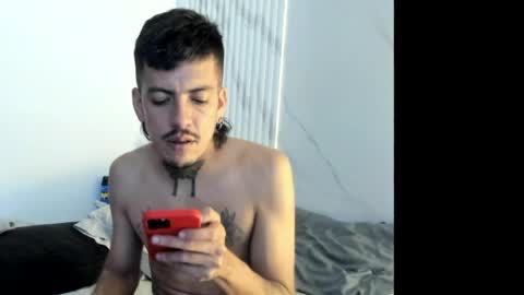 carlosroyal1789 online show from May 23, 10:55 am