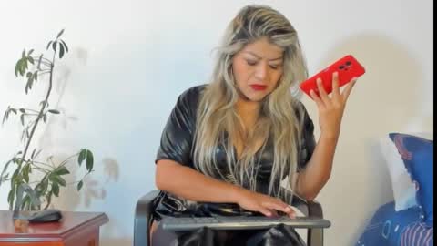 carlota_flow online show from September 27, 1:53 pm