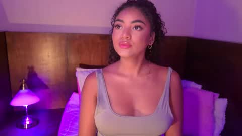 Carly Monroe  online show from October 7, 11:34 pm