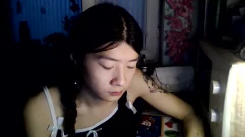 CarlyJoy online show from April 4, 2:02 pm