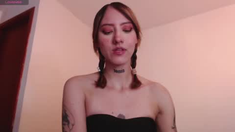 carmennrusso online show from January 29, 7:11 pm