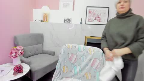 Carmen online show from January 19, 8:51 pm