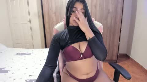 carol gomez73 online show from March 21, 8:19 am