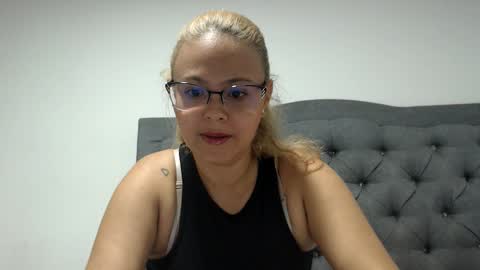 carolay02 online show from November 4, 1:51 am