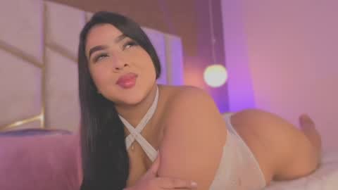 carolinaa_suarez online show from October 5, 12:13 pm