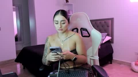 carolina snt online show from October 12, 11:39 pm