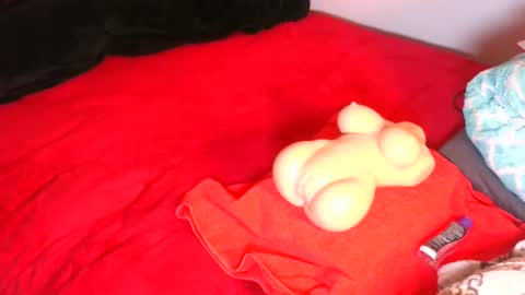 carolinayungin96 online show from December 30, 6:16 pm