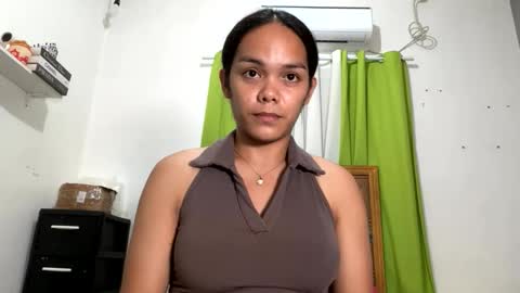 caroline_east online show from March 6, 2:38 pm