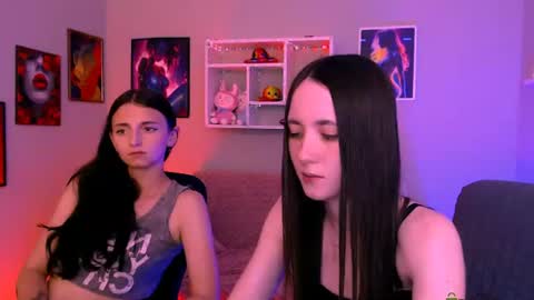 Caroline online show from June 19, 7:42 pm