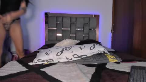 CAROLINE online show from October 28, 2:34 am