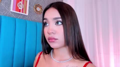 CarolineeGarcia online show from January 23, 12:41 pm